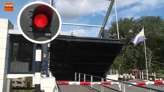 DUTCH BRIDGE OPENS - Brug Sloten