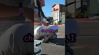 Streamer  Extraemily was cooking mac n cheese in a parking lot #extraemily
