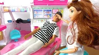 Barbie ambulance hospital toy set