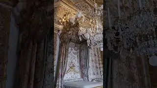 Marie Antoinette's bedroom at Versailles #marieantoinette #Versailles #palaceofversailles #frenchhis