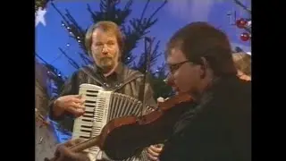 Benny Andersson & Orsa Spelmän - Nya Månvalsen (Söndagsöppet)