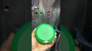 4 cavities injection cap mould #mouldmanufacturer #injectionmolding #plasticmanufacturing #machine