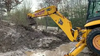 JCB 215S