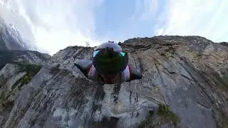 Wingsuit Flying in ITALY with Verita's TWO WAY Design