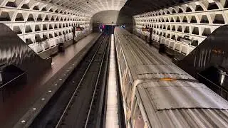 Clarendon Metro Station | Orange & Silver Lines (2 Trains)