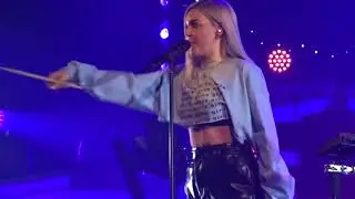 Anne Marie - Bad Girlfriend ( Live in Amsterdam, Netherlands - Speak Your Mind Tour, Melkweg ) 2018