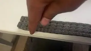 BMW 320i N43 Chain, comparing old chain to new chain