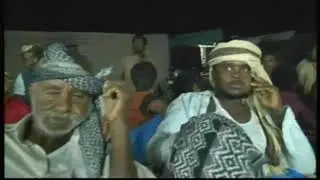 وقوف اسماعيل جوهر عند العريس ويغني واقف في اغنيه والله ماذل نفسي والحب اصله سعادة افراح ال طلمس زبيد