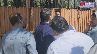 AAP Leaders Sanjay Singh, Imran Hussain Allege Detention in Srinagar,Say Democracy Being &ldquo;Murdered&rdquo;