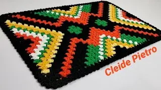 Tapete de crochê aproveitando sobras de barbante 