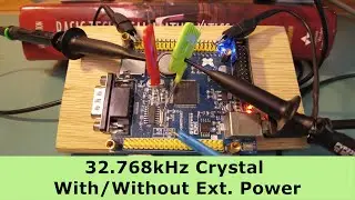 32.768kHz Crystal Oscillator Waveform with and without External Power