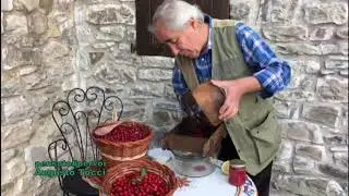 AUGUSTO Tocci e la salsa con le corniole del corniolo