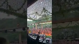 King Solomun with a massive track at Blunch Electronic Lisbon #solomun #brunch #lisbon #djsolomun