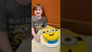 I made my son&rsquo;s 7th birthday party Minion cake this past weekend! #cakedecorating #minions