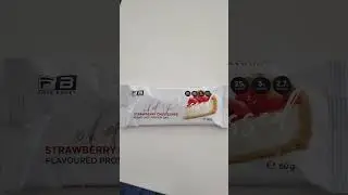 Fibre Boost Protein Bar Strawberry Cheesecake #fibreboost #low carb haven #protein #fibre