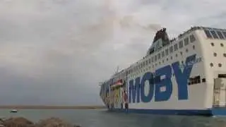 MOTONAVE MOBY WONDER