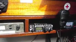 Listening to ham radio contesters on 80m
