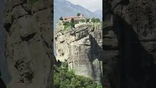 hike to Monastery of the Holy Trinity in Meteora, #Greece #worldheritage #Meteora #athens #travel