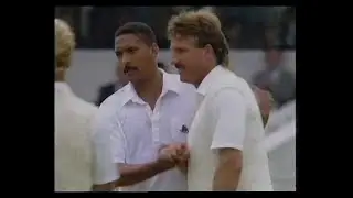 ENGLAND v SRI LANKA CORNHILL TEST MATCH DAY 3 LORD'S AUGUST 24 1991 PHIL DeFREITAS RUMESH RATNAYAKE
