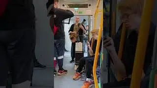 Немного бэкстейджа 😅  #guitar #streetartmusic #гитаристам #guitarist #гитара #music #youtube
