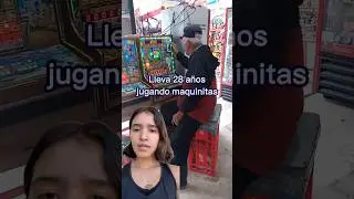 Mi abuelito jugando maquinitas