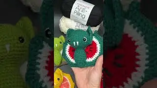 Pick up the beginner-friendly Fruit Bat pattern and make your own colony! #bats #amigurumi #crochet