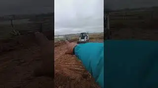Desmonte y nivelacion previo al entoscado. Santa clara 1012