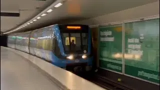 Rådmansgatan station med tunnelbana c20 och c25