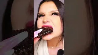Eating raw honey 🍯 #asmr