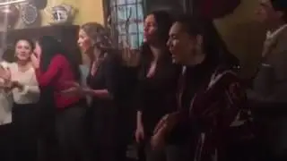 Gitanas cantando