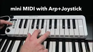 Этот мини-клавиатурный контроллер имеет джойстик и арпеджиатор?! MuStar