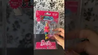 World&rsquo;s Smallest Barbie and other toys #minis #viral #minithings #miniature #miniaturas #toys