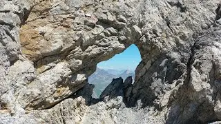 Воздушная съёмка местности с горы Piz Ela