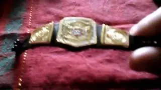 Custom wwe figure accessories/wwe elite ringside exclusive Tyler bate