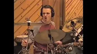 Gavin Harrison Amazing Studio Drum Solo (filmed by Steven Wilson)