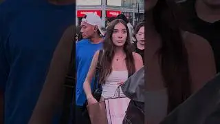 Ragnar Lothbrok Walking in Public #vikings #costume #ragnarlothbrok #reactionvideo #reaction #public