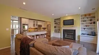 A wide Lincoln Park townhome that lives like a single-family