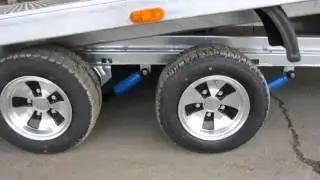 Vezeko Formula Renntransporter elektrisch kippbar, 2 Klappen, Servicet&uuml;r, Winde