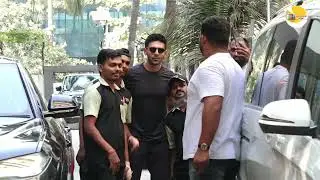 टी सीरीज के ऑफिस में नजर आए कार्तिक आर्यन #bollywoodzoor #actorsnews #viralvideo #kartikaaryan