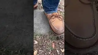Оригинальные мужские туфли-лодочки Sperry с двумя парами люверсов
