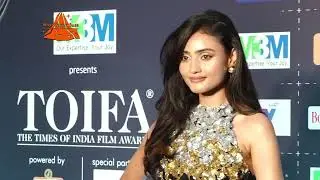 TOIFA 2025 Red Carpet:Bhagyashree|Rajat Bedi|Rupali|Raghav|Ravi Kishan @SilverScreenBuzz2024