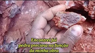 Achei vest&iacute;gios de pedra preciosa