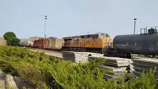 2 SD70ACe-T4's Trail On CHNP!