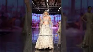 ramp walk poses for girls in saree 🔥 #shortsfeed #supermodel #fashion