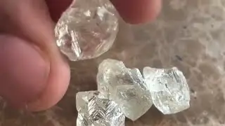 NATURAL❤✨ROUGH👑(Gem Diamonds)💎💎#(SIERRA LEONE MINES)🇿🇦@gemstonesdesires6445(Pls LikeSub)My YouTube▶️
