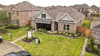 New homes in Sierra Vista 25 minutes from downtown Houston!