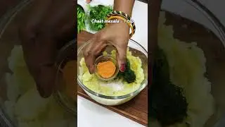 Chatni wala bhaarwa aloo paratha  Aloo Paratha Recipe | Aloo Paratha by Amma #paratha #breakfast