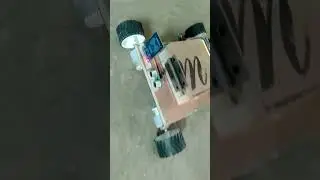 Smart delivery robot