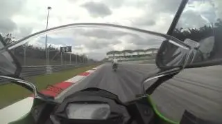 kawasaki Ninja 250 SL sepang braaap trackday