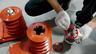 The process of engineers quickly assembling medium and high voltage load switches